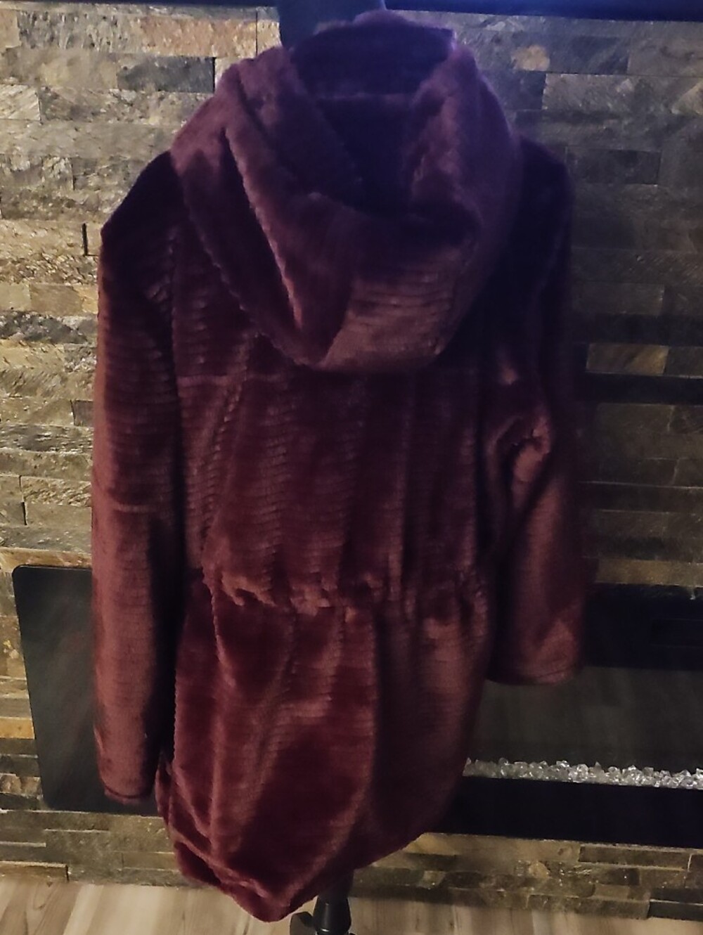 Dennis Basso Women's Plush Soft Faux Fur Deep Burgundy Coat Size XL Petite - Picture 5 of 14